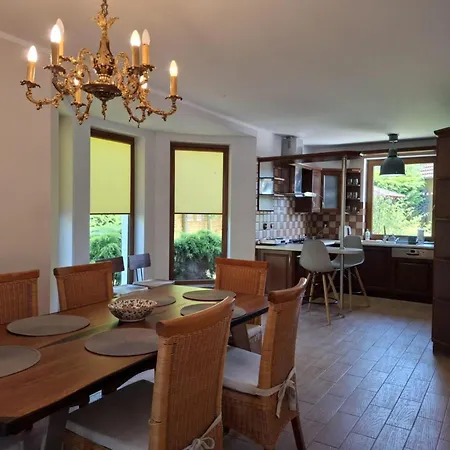 Bialy Dla 6 Osob Oraz Sternika Dla 4 Osob - Jezioro, Las, Wiejski Klimat