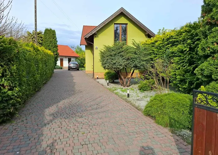 Bialy Dla 6 Osob Oraz Sternika Dla 4 Osob - Jezioro, Las, Wiejski Klimat Miedzychod