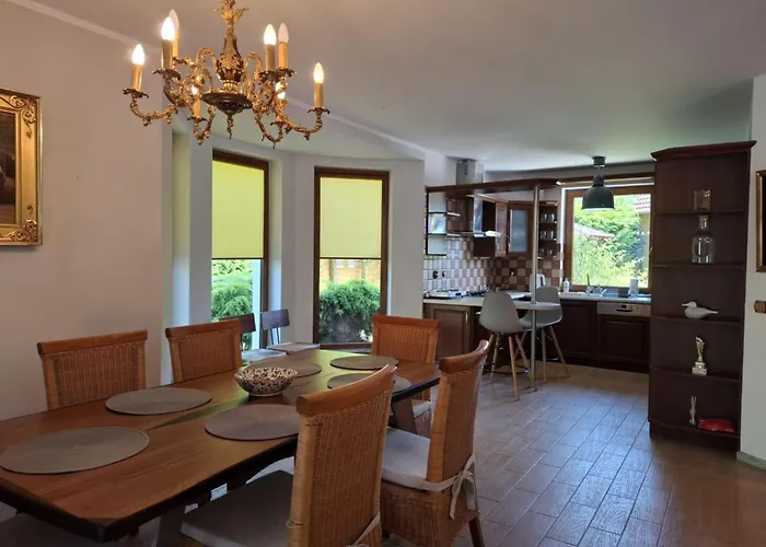 Bialy Dla 6 Osob Oraz Sternika Dla 4 Osob - Jezioro, Las, Wiejski Klimat